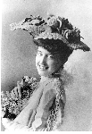 H0067-9. Wedding portrait of Hortense Neahr Bloomer. Nov. 9, 1904. 