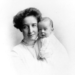 H0067-12. Hortense Neahr Bloomer with an infant, possibly William Bloomer, Jr. 1911.