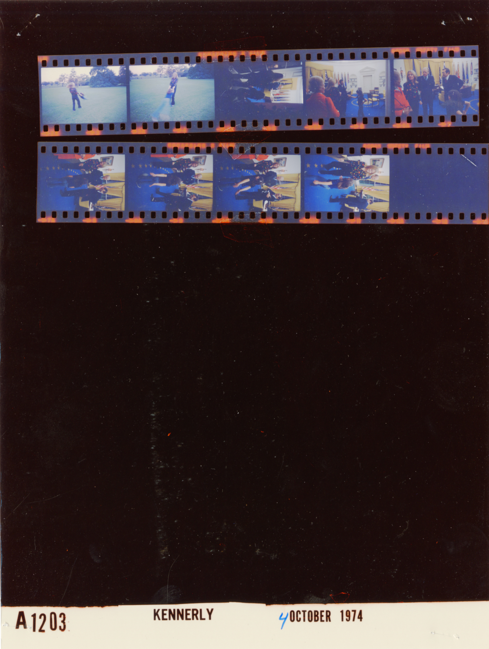 File:Ford A1203 NLGRF photo contact sheet (1974-10-04)(Gerald Ford ...